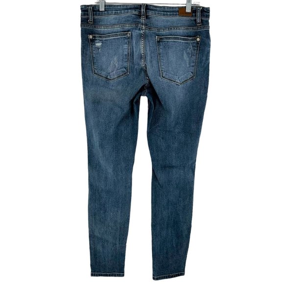 JUDY BLUE Medium Wash Denim Distressed Skinny Fit Jeans Size 13/31 - Picture 3 of 5